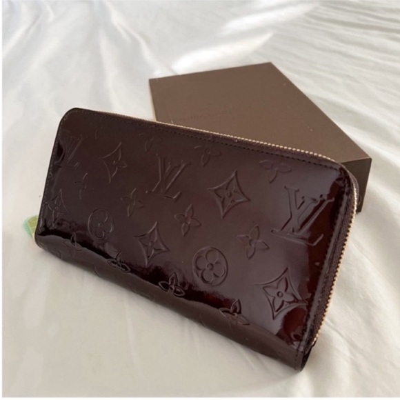 NWT Louis Vuitton Zippy Wallet Monogram Vernis, Amarante - Picture 15 of 15